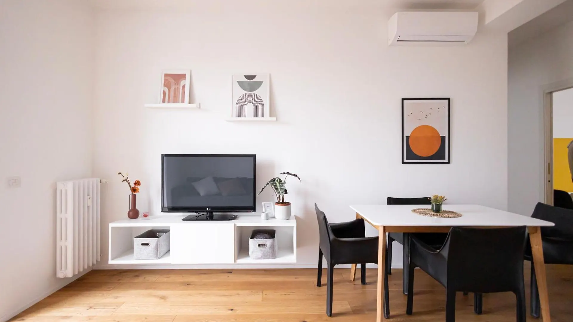 Nuovissimo Trilocale A 200 Metri Da Zara Apartment Milan Italy