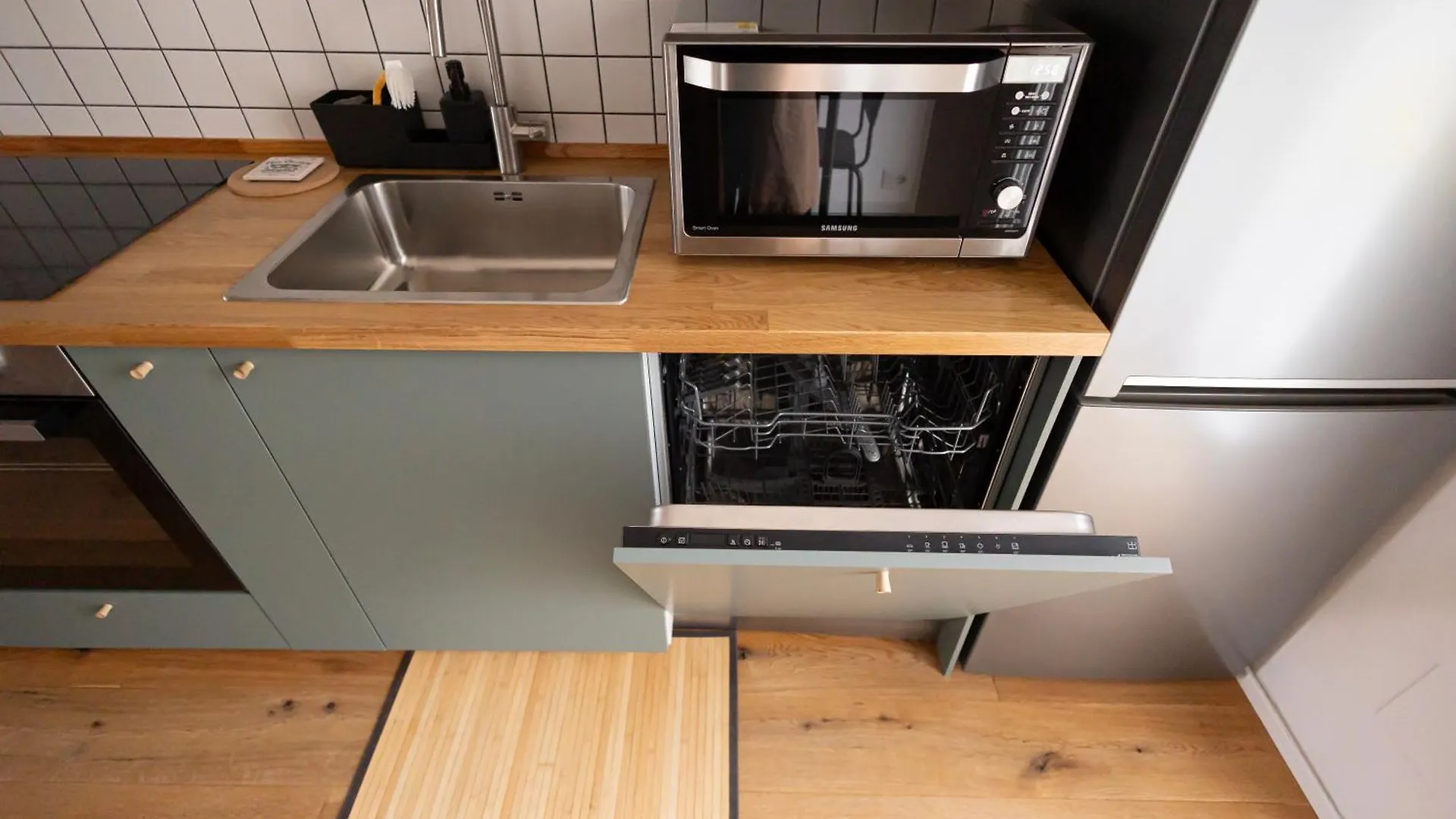 Nuovissimo Trilocale A 200 Metri Da Zara Apartment Milan Italy