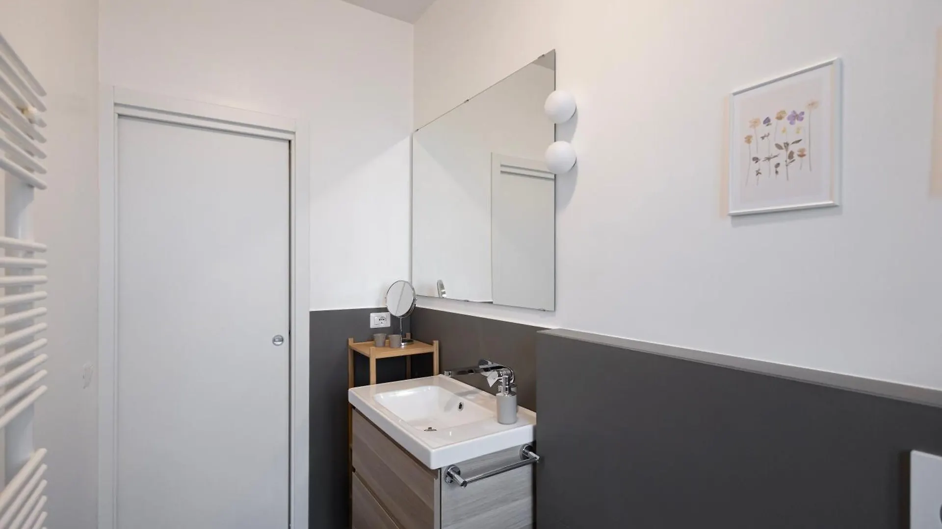 Nuovissimo Trilocale A 200 Metri Da Zara Apartment Milan